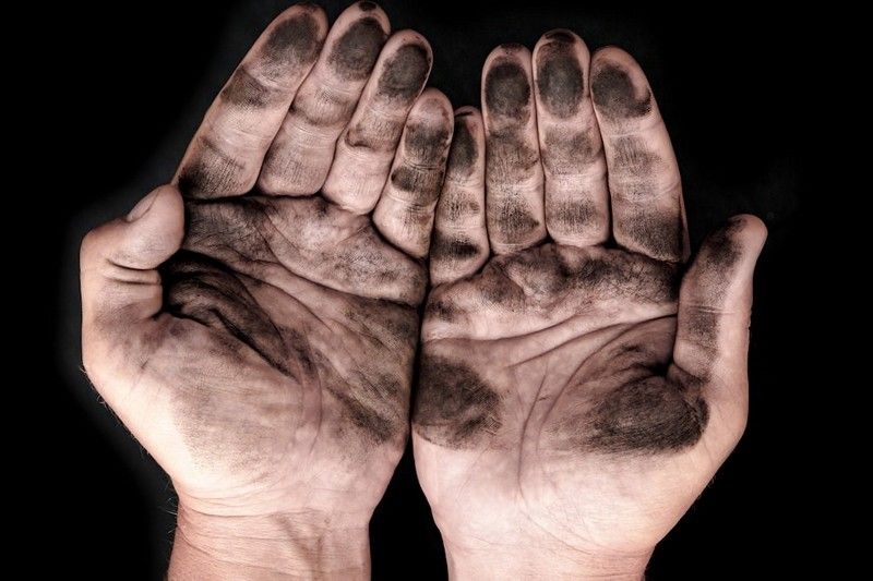 Les mains tachées de haine…